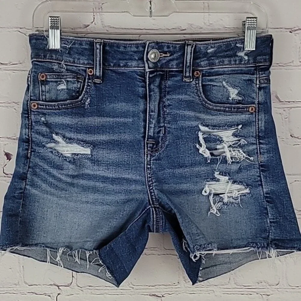 American Eagle Medium Wash High-Rise Shortie Super Stretch Jean Shorts. Size 4. - Picture 1 of 6